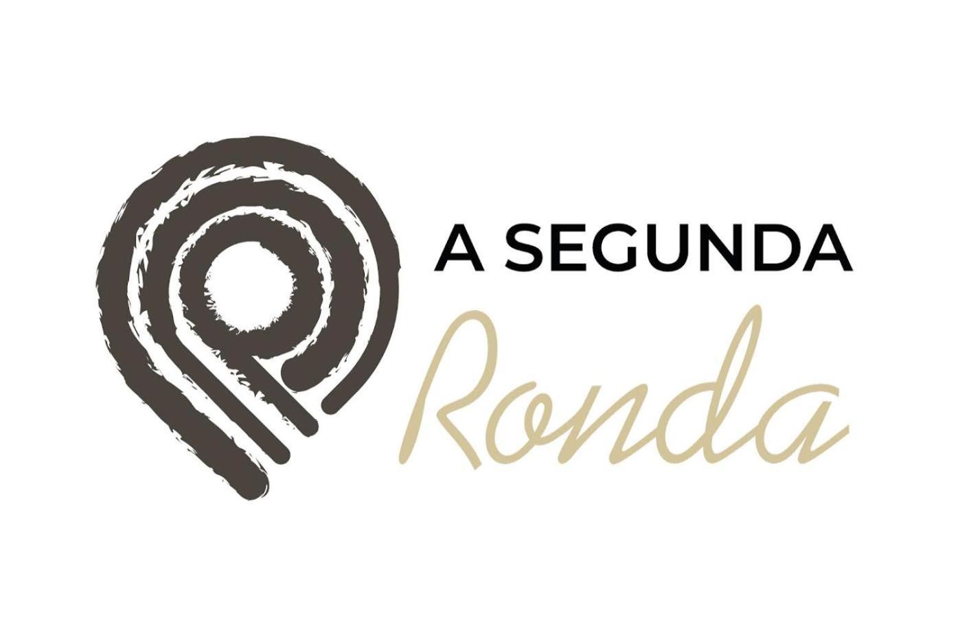 A Segunda Ronda Melide Exterior foto